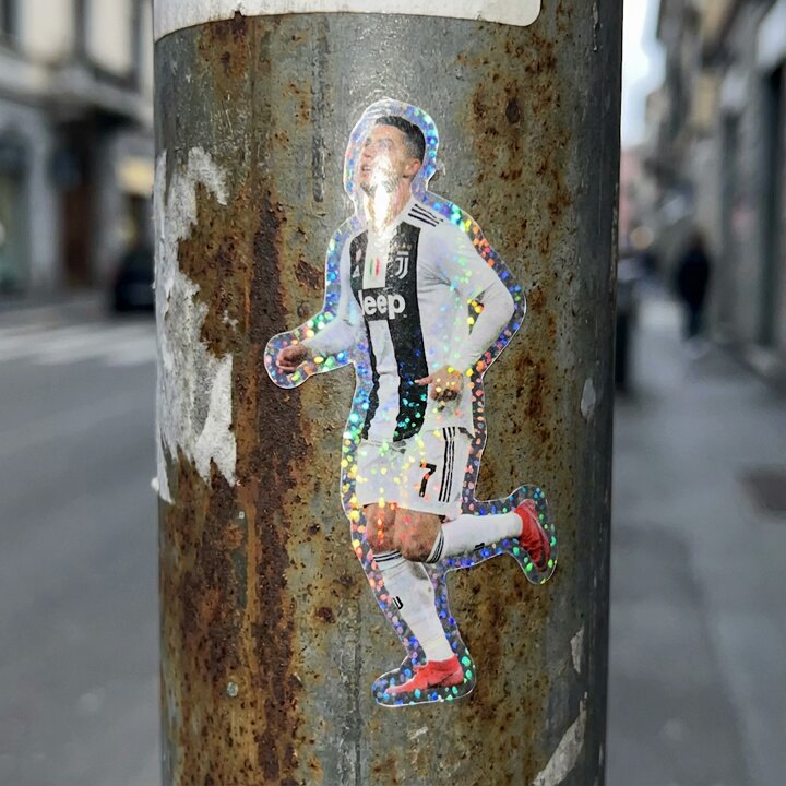 Times Square icon on many screens