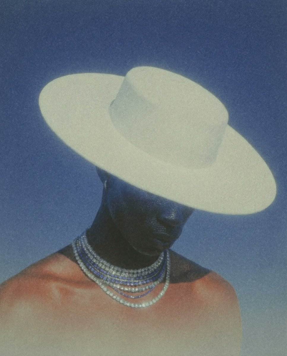 Image Consistency and Style Transfer Prompt