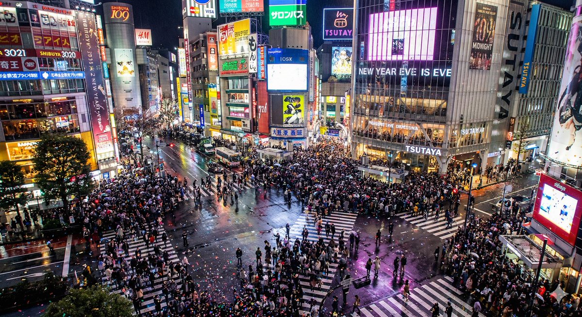 Shibuya Scramble Crossing New Year's Eve Scene 2
