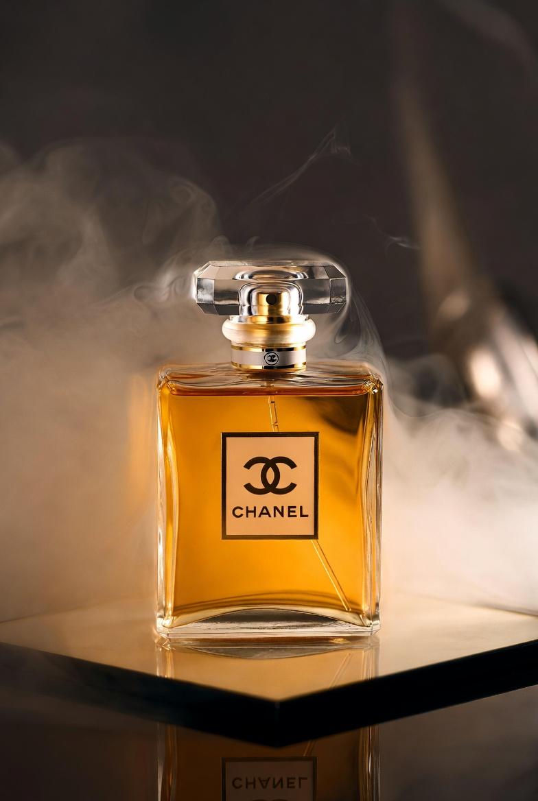 Chanel Perfume Product Shot Prompt