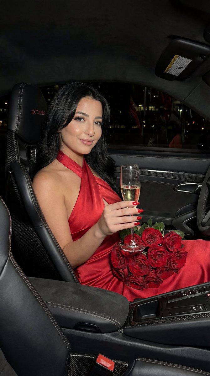 社群媒體貼文 - Porsche 911 GT3 RS 閃光燈編輯人像