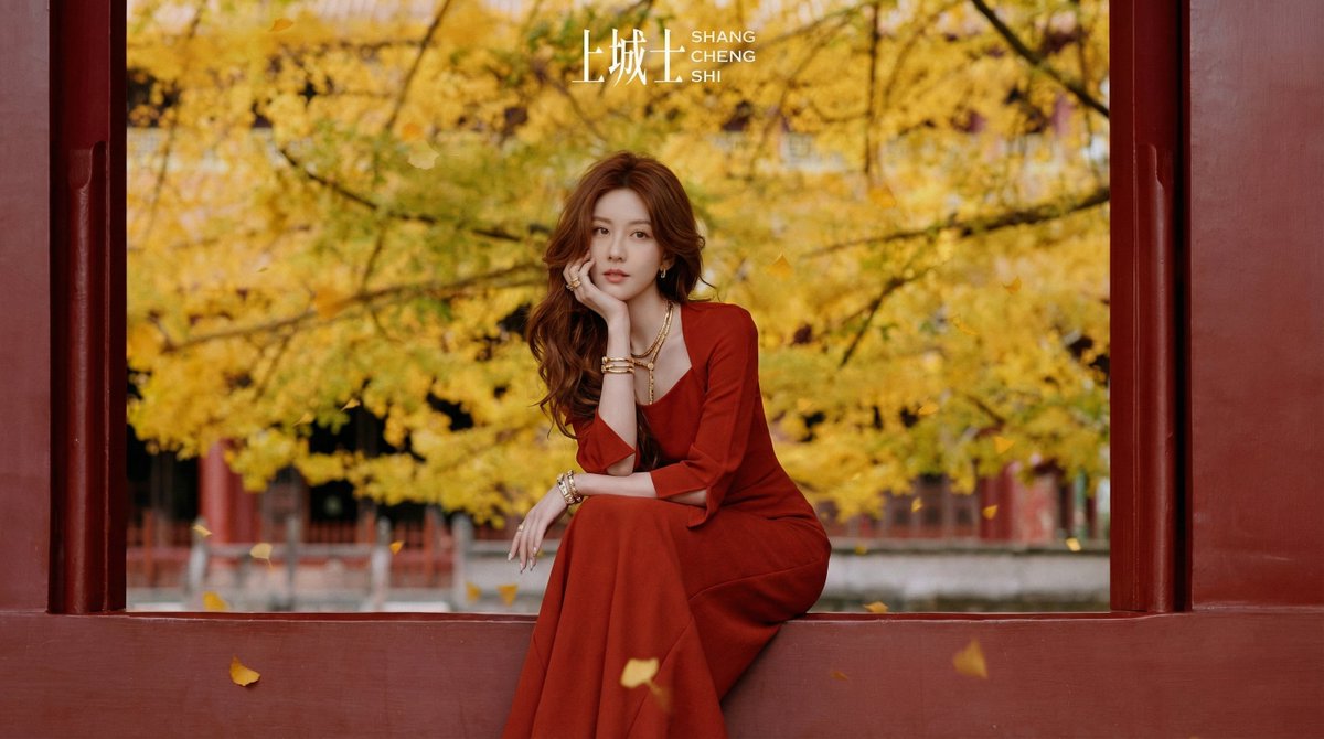 Cinematic Chinese Style Fashion Editorial Prompt