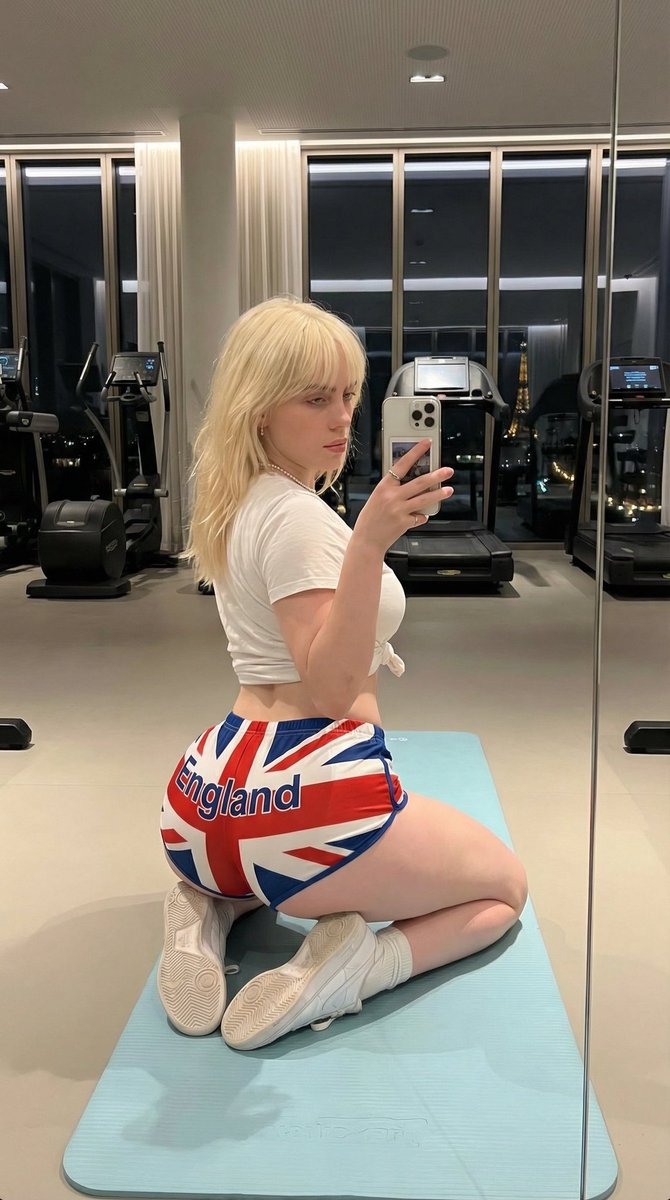 Exaggerated Figure Mirror Selfie of Billie Eilish