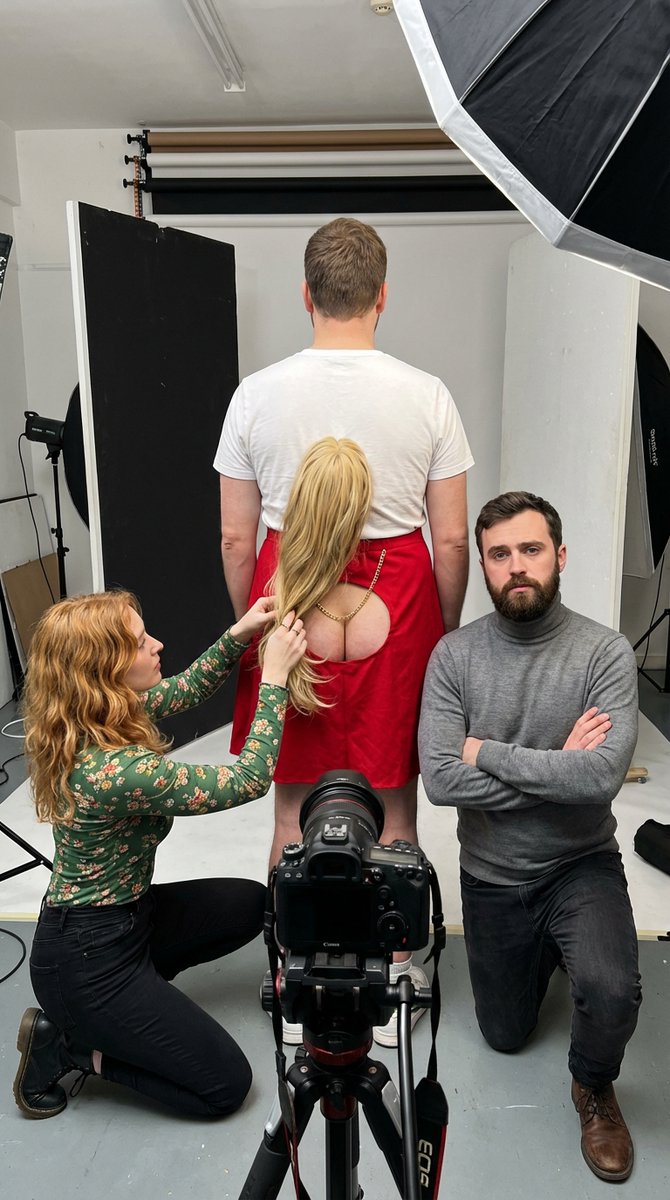 Humorous Behind-the-Scenes Photography Illusion