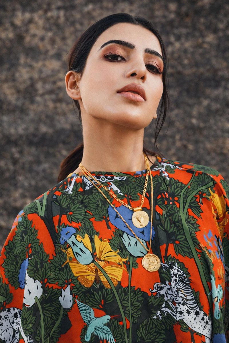 8K Portrait with Detailed Clothing and Accessories