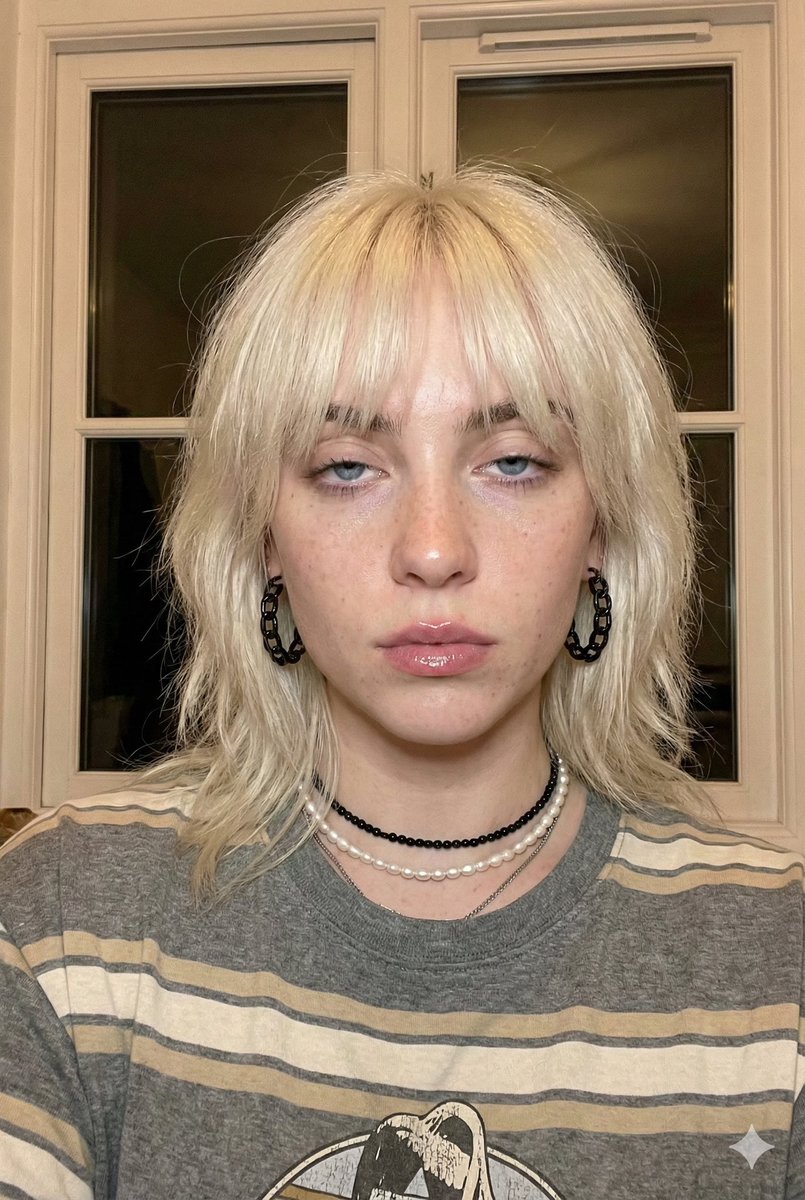 Photorealistic Billie Eilish Selfie (Blonde Era)