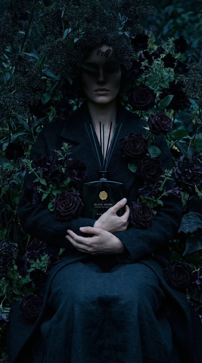 Luxury Product Photography: Black Oudh Diffuser