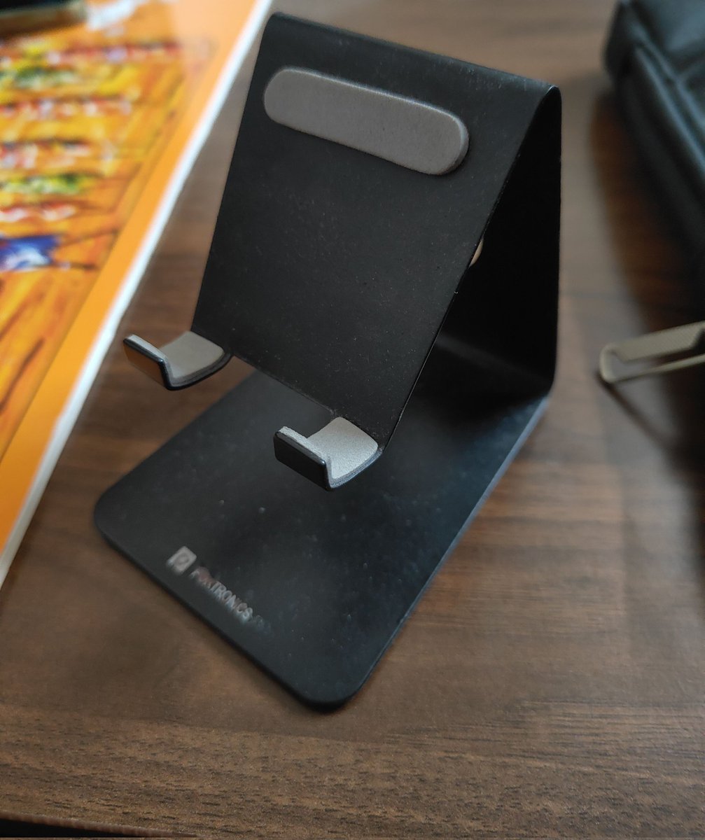 Cinematic AD for Mobile Holder