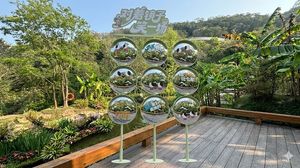 Move Display Stand Onto Deck – GPT Image 2 prompt by 肖师傅