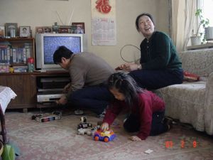 Nostalgic 2003 Family Apartment Photo – GPT Image 2 prompt by 海风