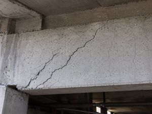 Realistic Cracked Concrete Beam – GPT Image 2 prompt by E.Yasuda