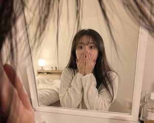 First-Person Mirror Bedroom Photo – GPT Image 2 prompt by ウィンピー大友@TSF系AI画像
