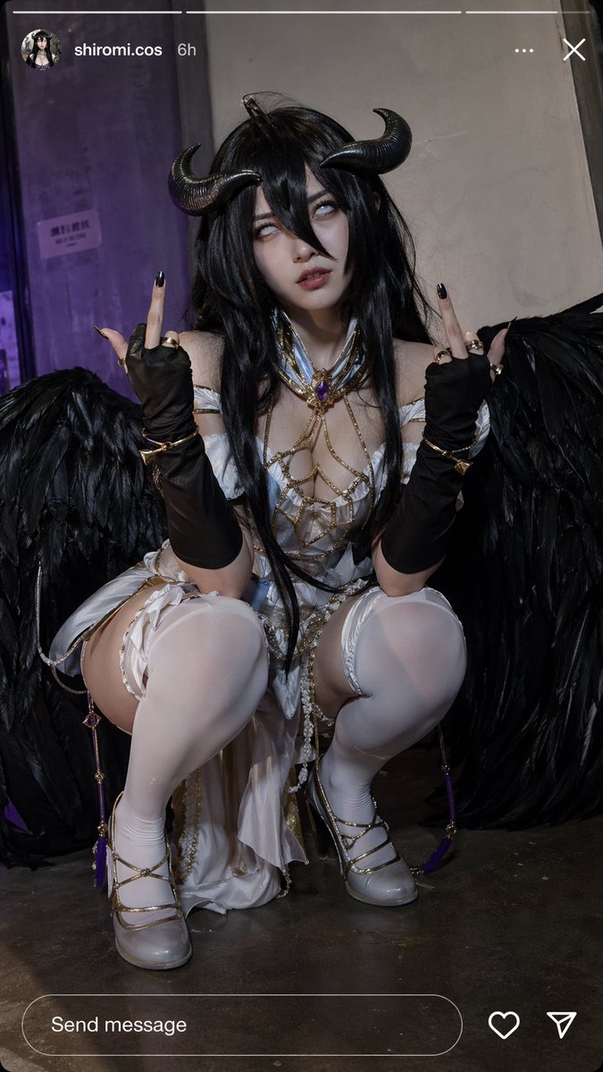 Instagram Cosplay Story Snapshot