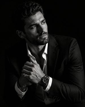 Hyper-Realistic Chiaroscuro Portrait