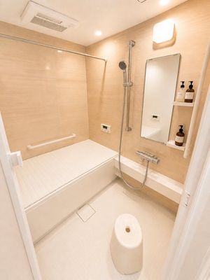 Hotel-Style Real Estate Bathroom Staging
