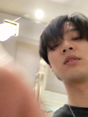 Accidental iPhone Selfie Extraction