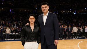 Anonymized Courtside Celebrity Photo