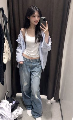 ZARA Fitting Room Mirror Selfie