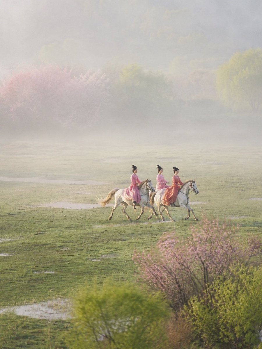 Pastel Court Ladies on Horseback example 2