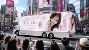 Japanese Cosmetic Ad Truck