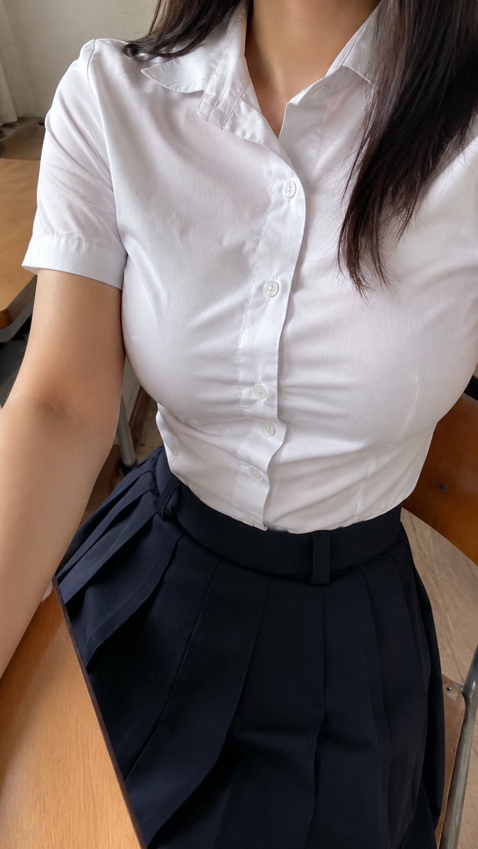 Realistic Office Outfit Selfie example 2