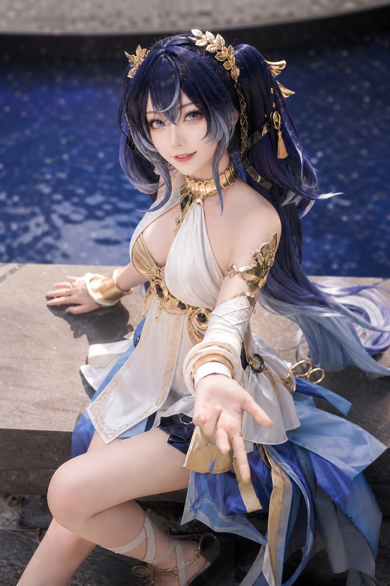 Realistic Blue Water Goddess Cosplay