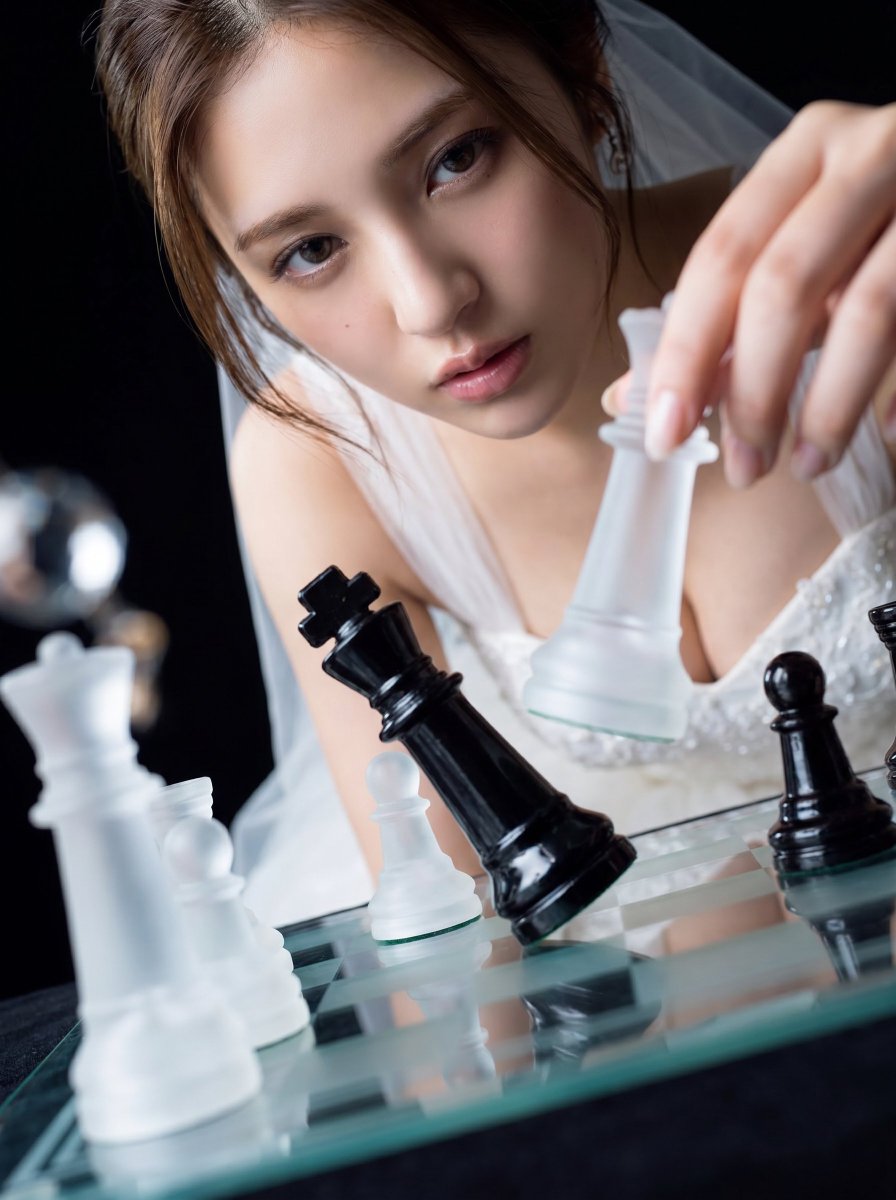 Comic / Storyboard - Checkmate Chess Portrait in Gown - Image 2