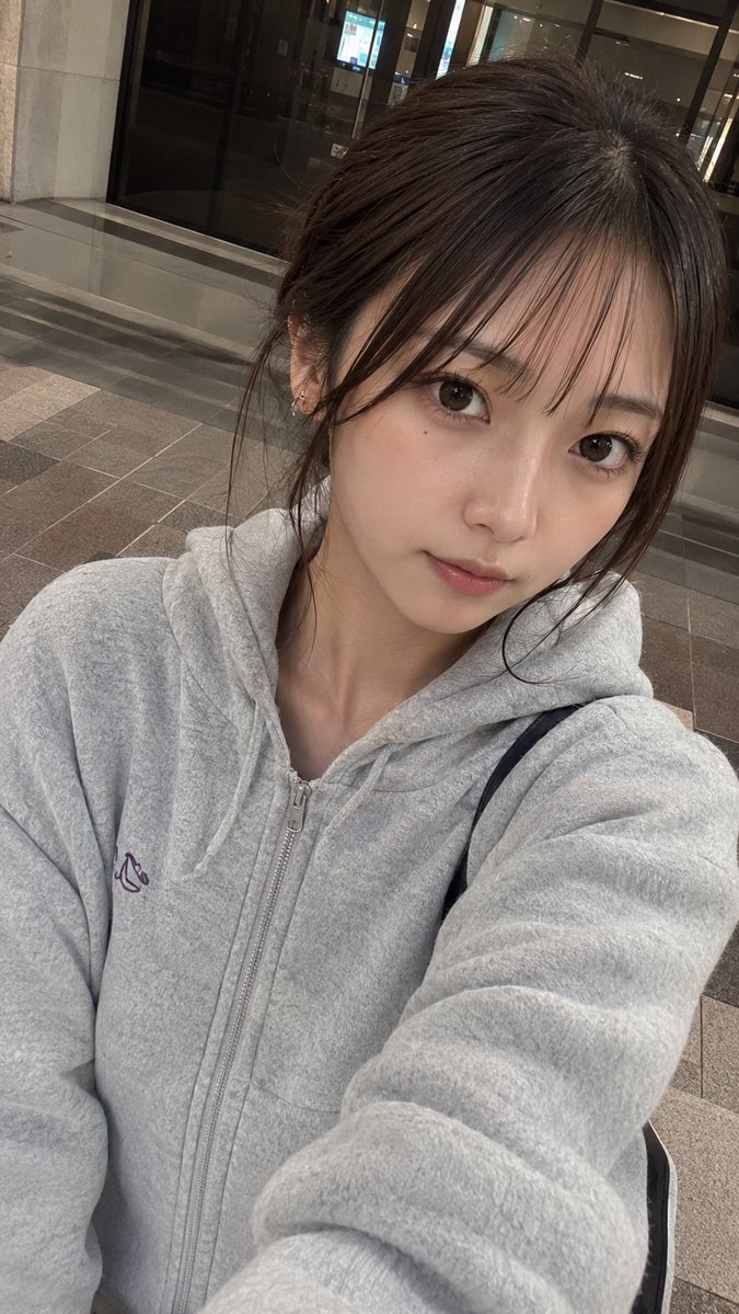Profile / Avatar - Realistic Japanese Idol iPhone Selfie - Image 2
