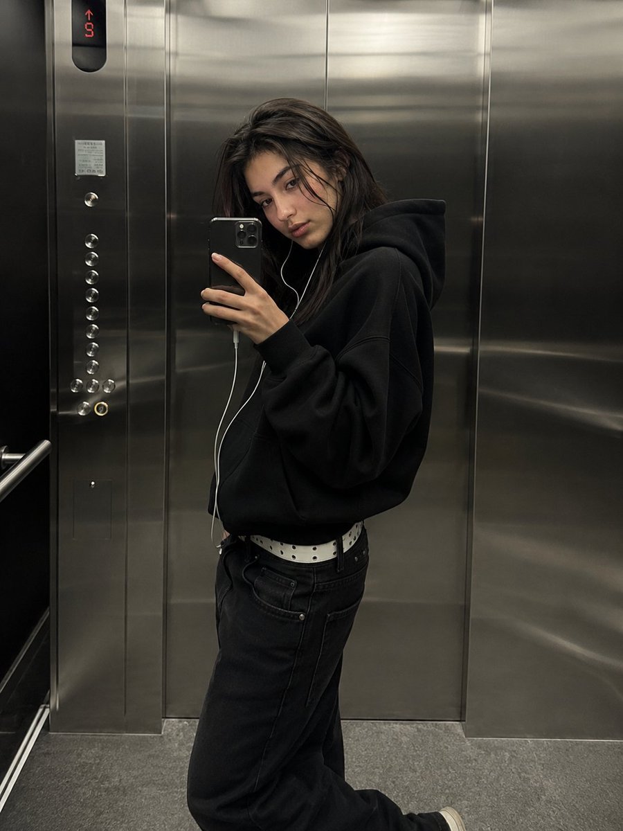 Urban Streetwear Elevator Mirror Selfie example 2