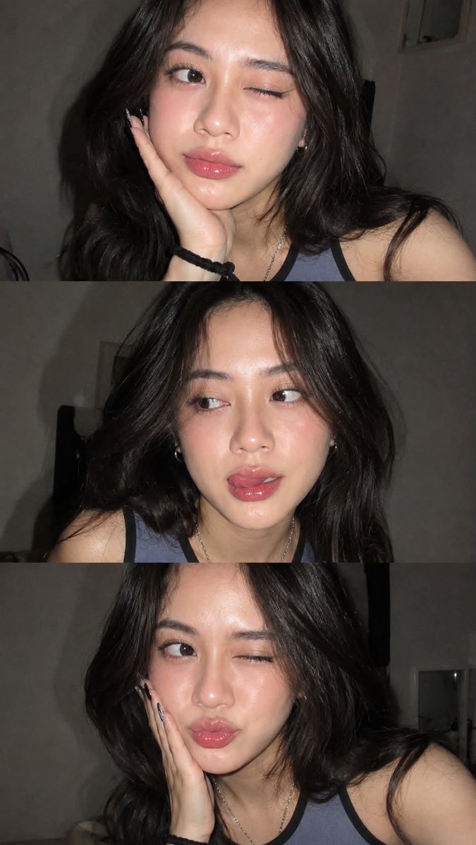 Ultra-Realistic Night Flash Selfie example 2