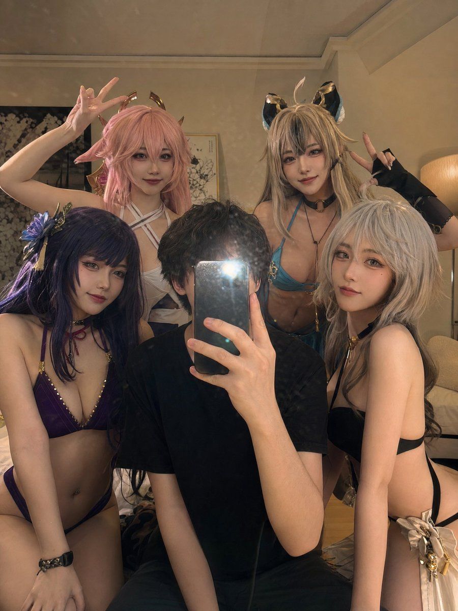 Anime Cosplay Mirror Selfie