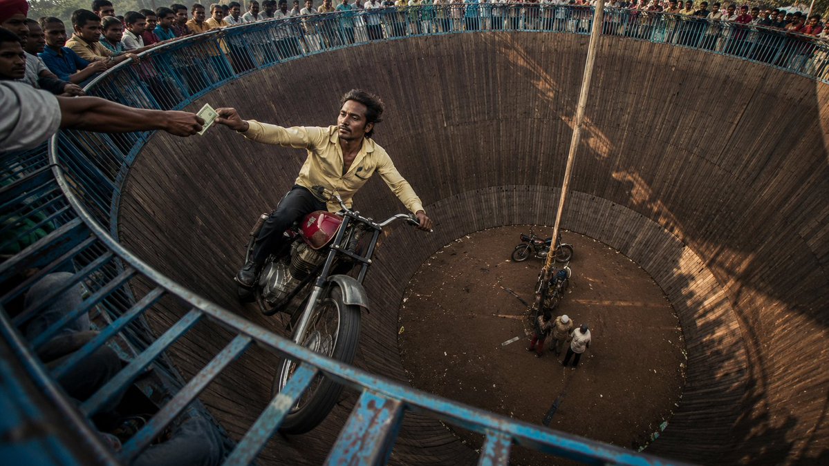Wall of Death Fisheye Documentary
