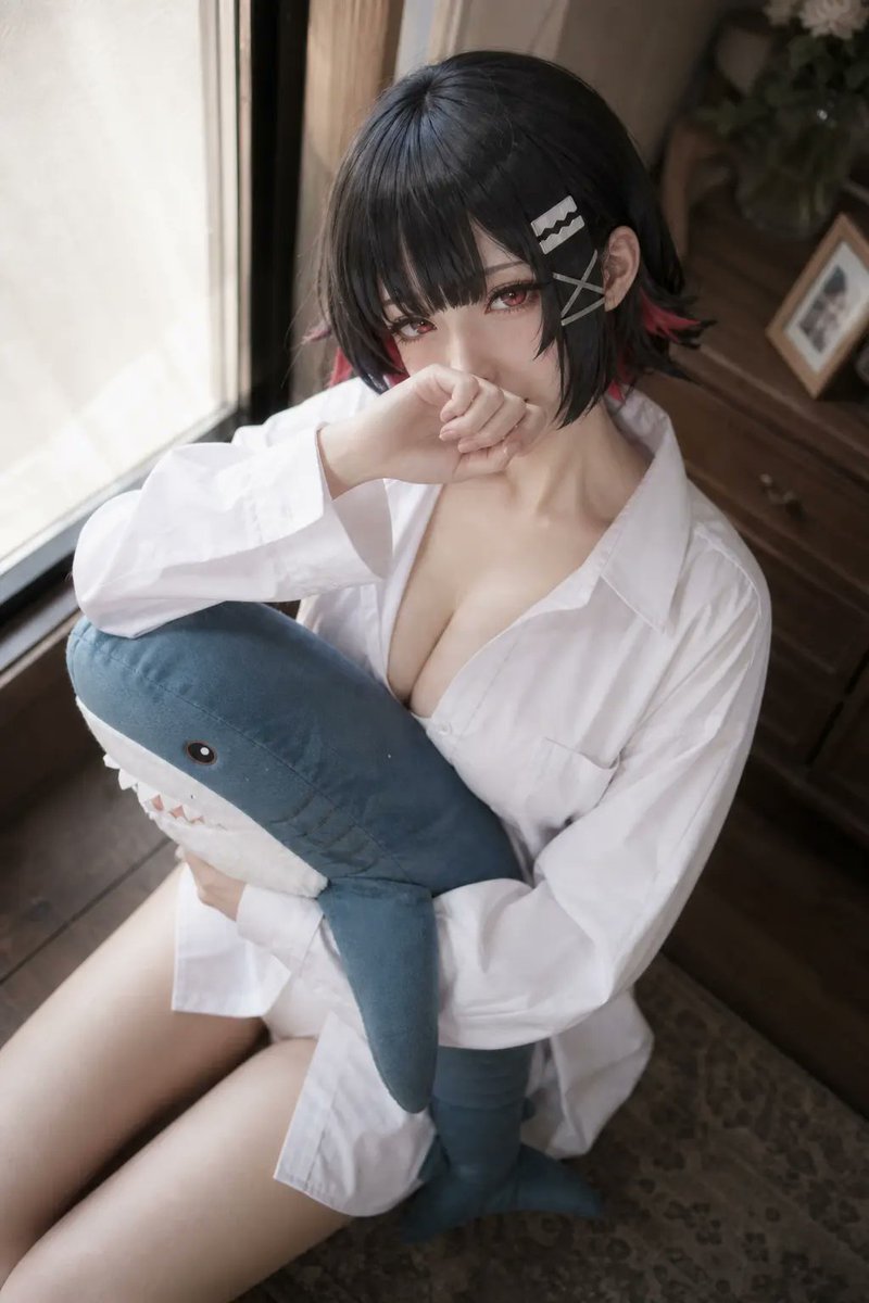 Photo to Sunlit Anime Character reference image 1