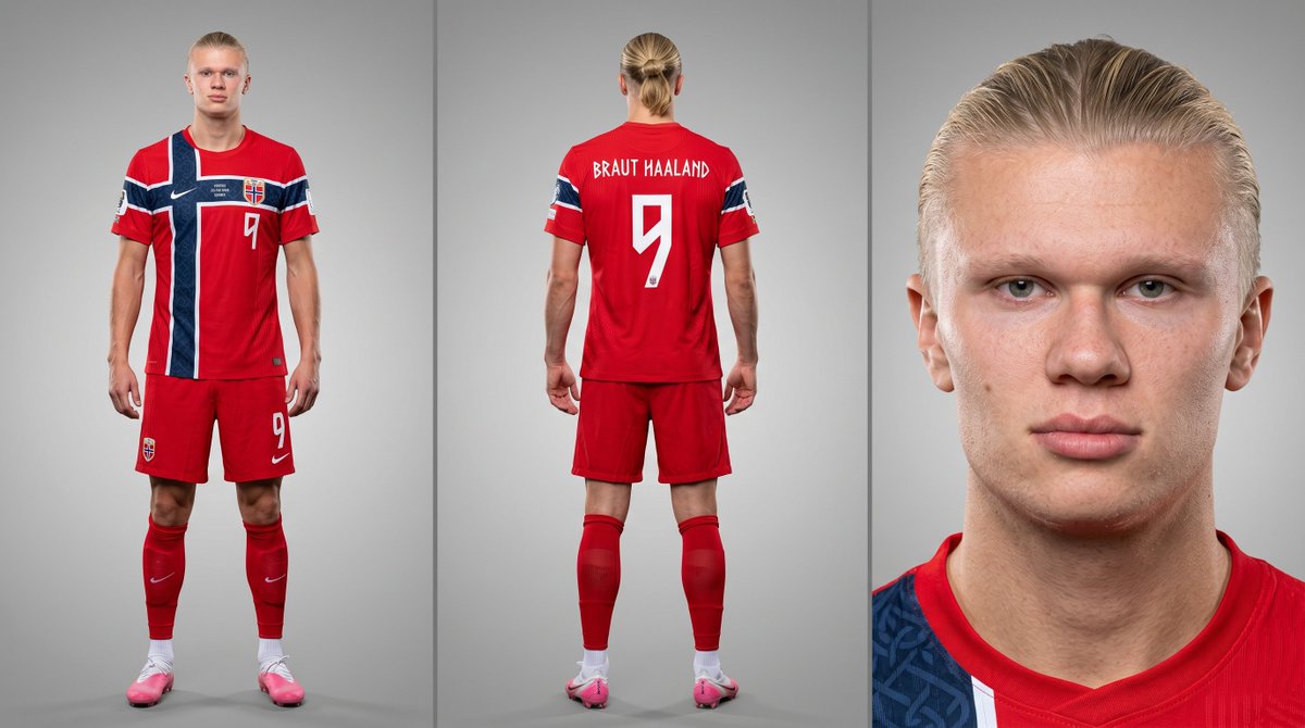 Footballer Triptych Character Card