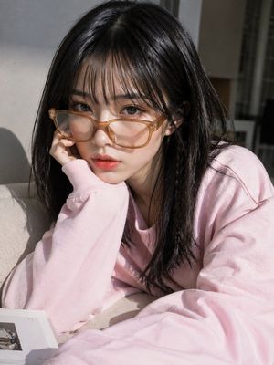 Korean Fashion Portrait AI image template preview