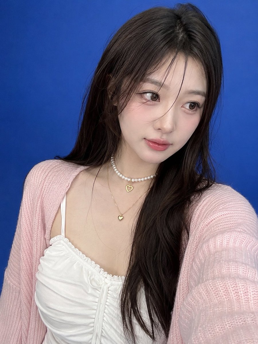 Korean Style Mobile Selfie