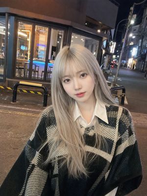 Night Smartphone Candid Portrait AI image template preview