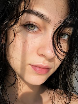 Ultra-Realistic Beauty Portrait AI image template preview