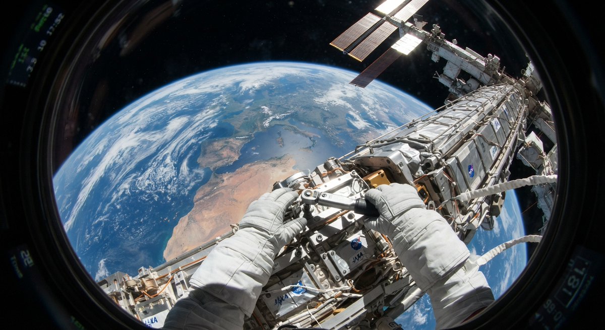 Social Media Post - First Person POV Unusual Scenes - Image 1
