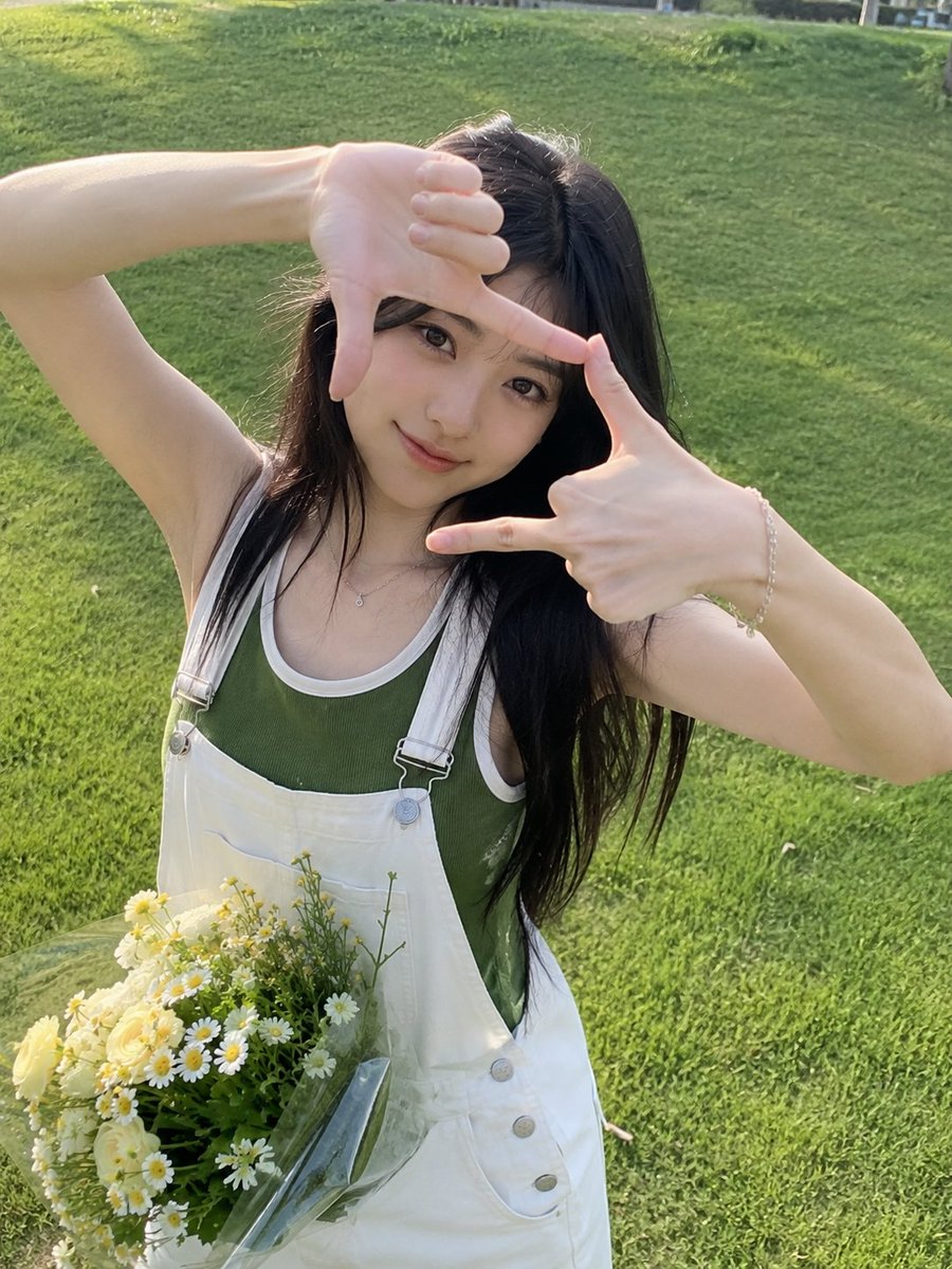 Spring Fashion Portrait Frame