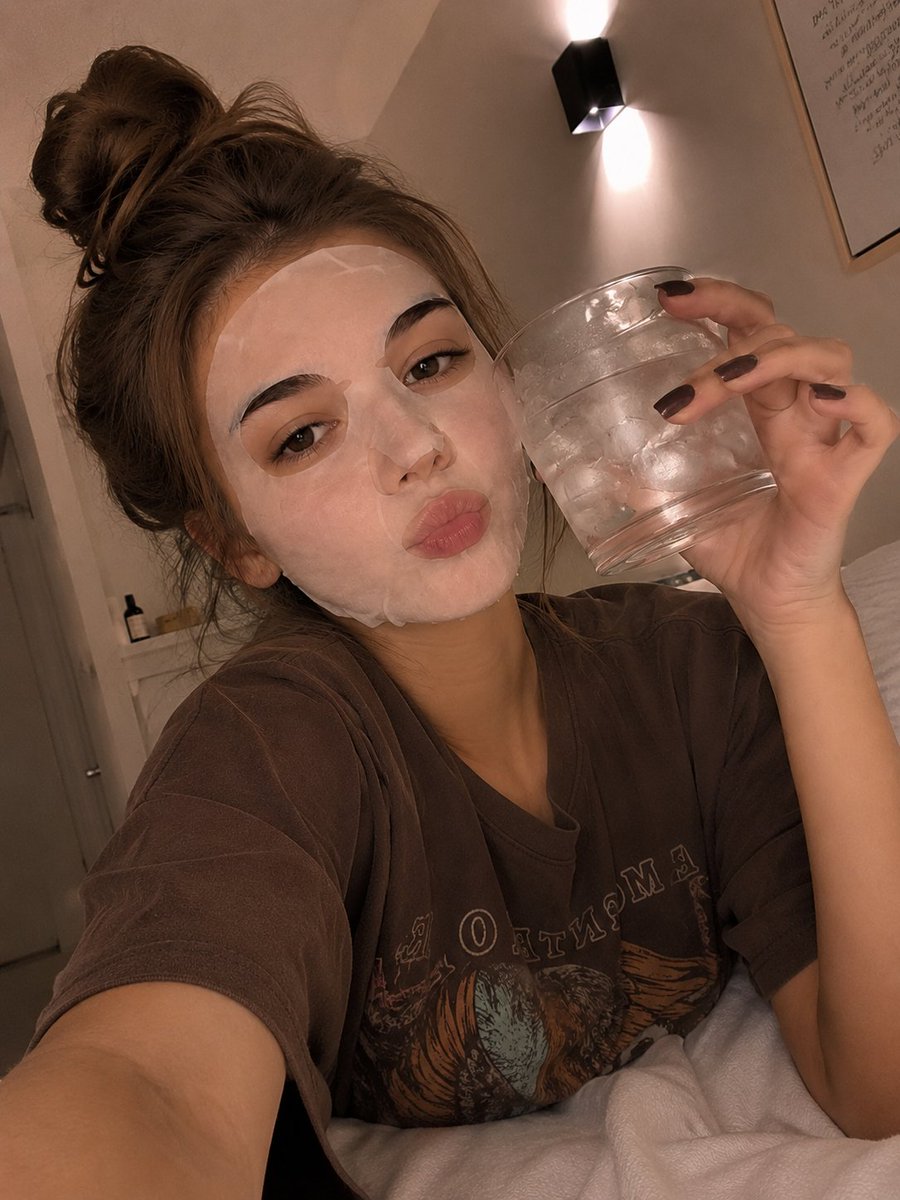 Skincare Self-Care Selfie Prompt