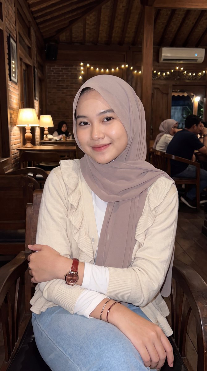 Profile / Avatar - Cozy Cafe Hijab Portrait - Image 4