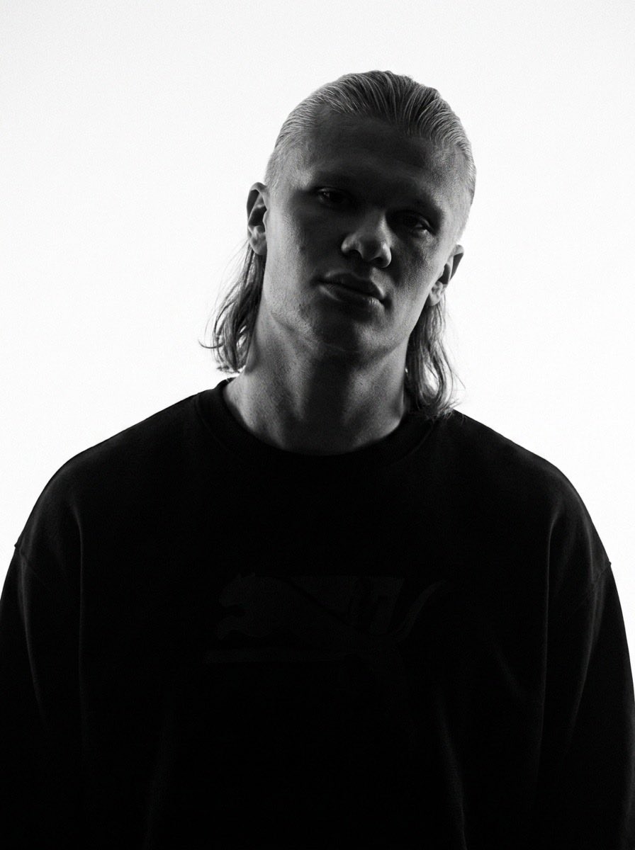 B&W Low-Key Fashion Portrait