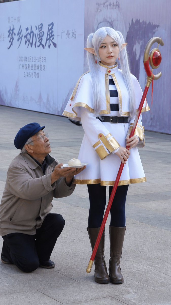 Anime Cosplayer Convention Photography