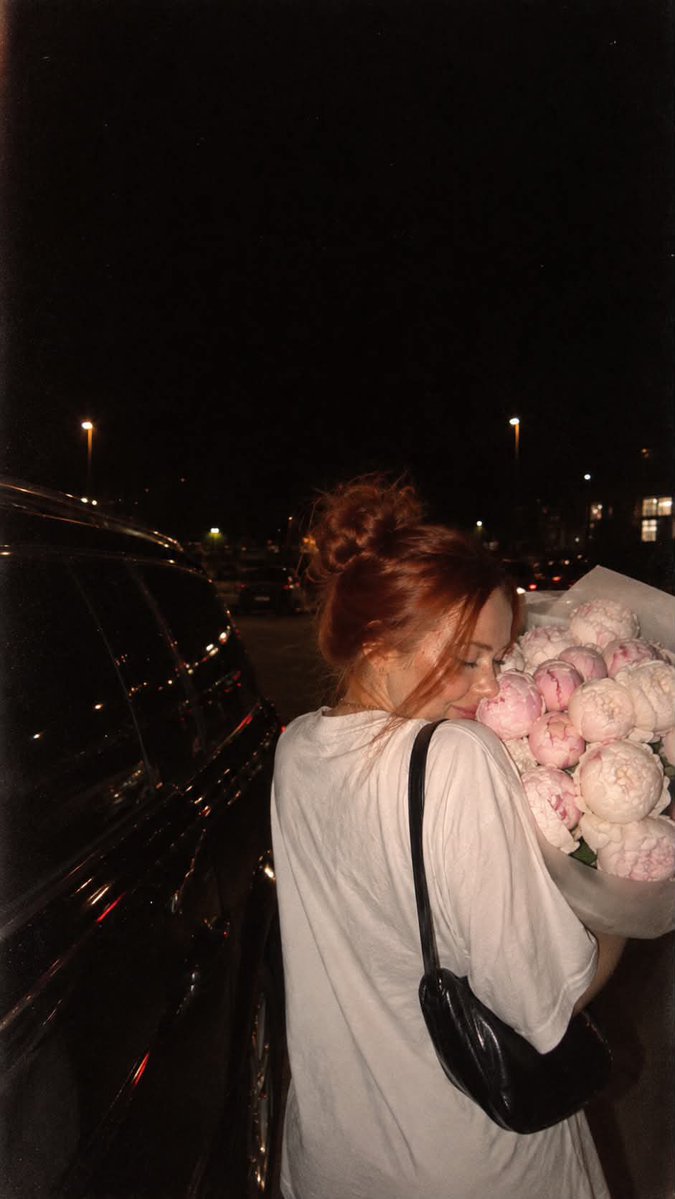 Social Media Post - Nighttime flash peony bouquet - Image 1