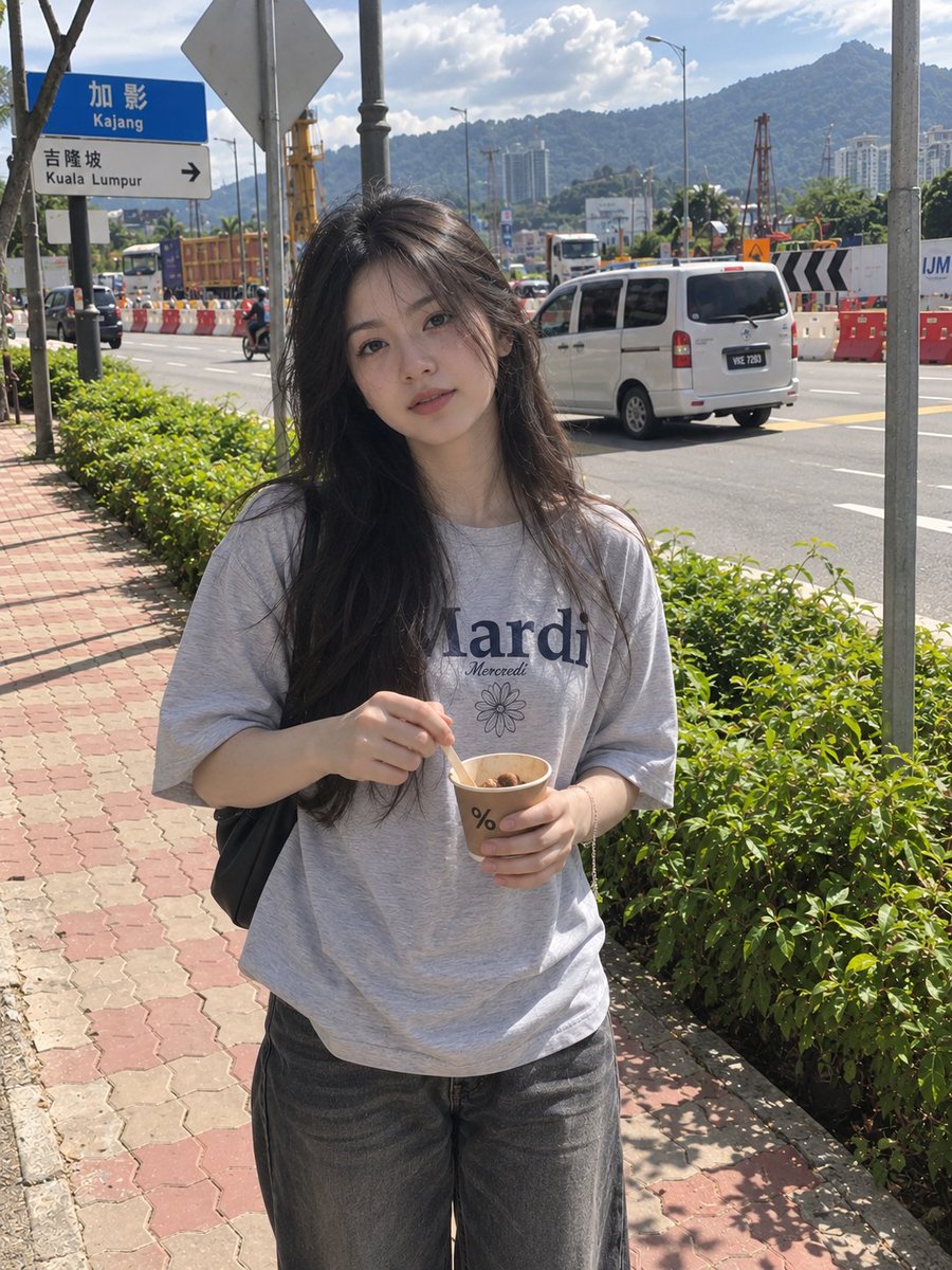 Profile / Avatar - Candid Smartphone Photo Prompt - Image 1