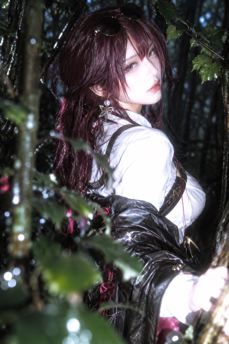 Publicación en redes sociales - Retrato fotográfico con flash en el bosque - Image 3